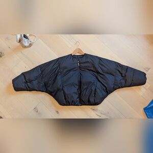 Elegant Black Women's Puffer Jacket